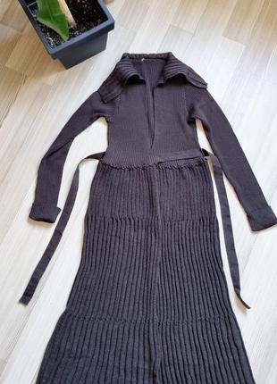Неимоверное вязаное платье макси на запах теплое стильное1 фото