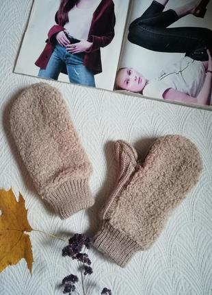 Тёплые трендовые варежки на флисе