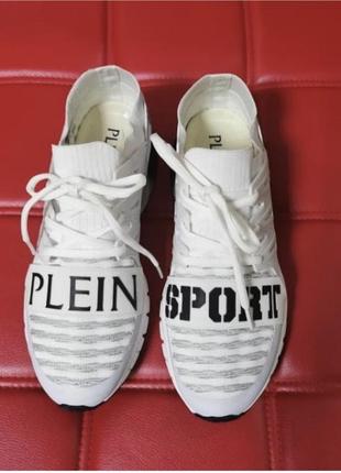 Продам кроссовки итальянского бренда philipp plein sport.