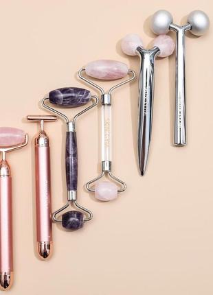 Роллер с кристалом розового кварца skin gym rose quartz facial roller8 фото