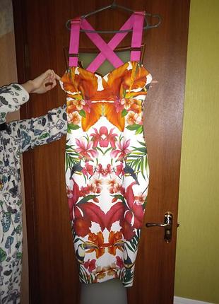 Шикарне плаття футляр ted baker 5