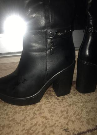 Зимові ботінки.