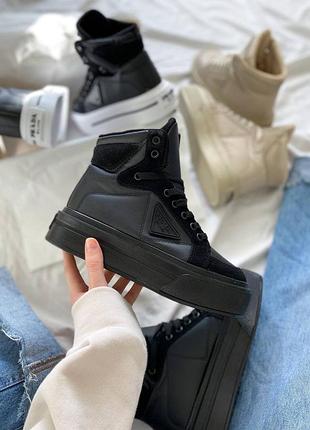 Кросівки жіночі шкіряні чорні прада