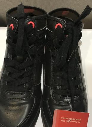 Кеди чорні нові