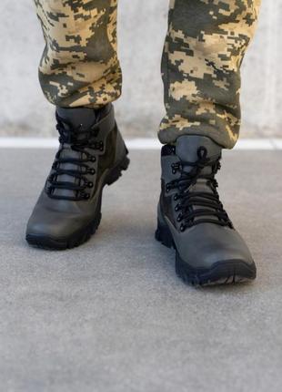 Кожаные ботинки на меху в стиле милитари1 фото