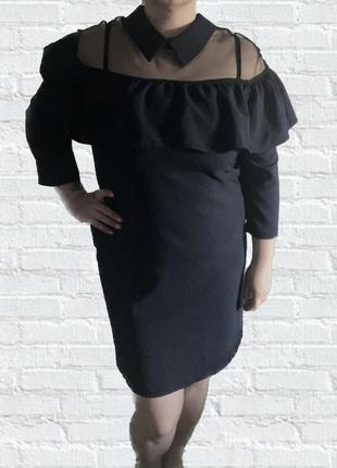 Сукня з прозорими вставками