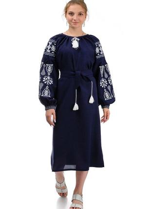 Женская длинная рубаха вышиванка с поясом ,пышное льняное платье в украинском стиле темно-синяя2 фото