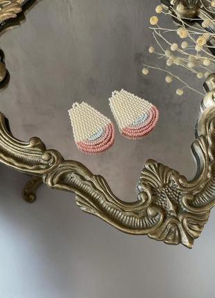 Мінімалістичні сережки з бісеру, українські прикраси