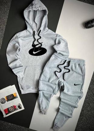 Зимовий спортивний костюм nike