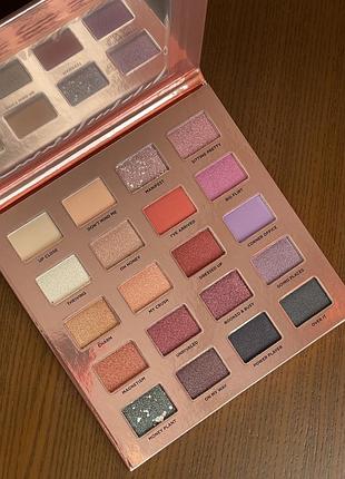 Палетка iconic london desk to dance eyeshadow palette