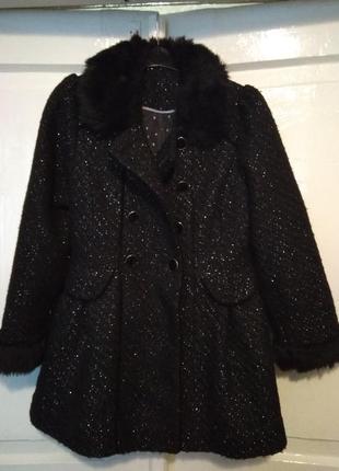 Пальто на дівчинку 7-8 років