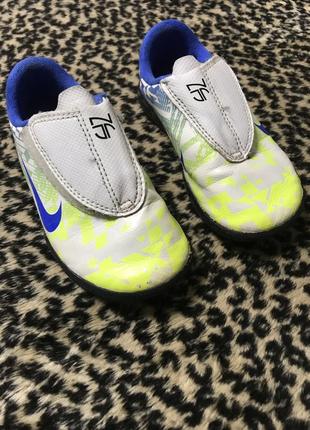 Кроссовки nike