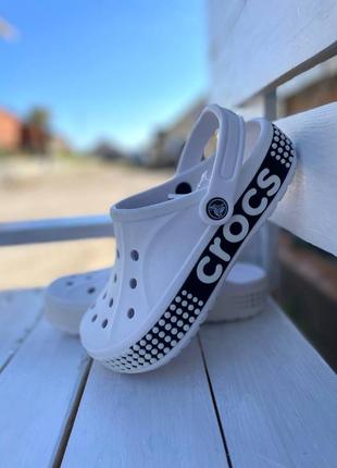 Крокси сабо crocs bayaband logo motion white/black