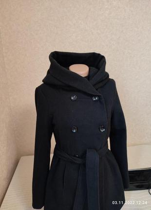 Пальто з капюшоном від amisu2 фото
