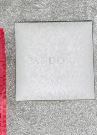 Оригінальна брендова біла велика коробка для ювелірних виробів pandora8 фото