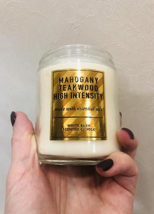 Свеча ароматизированная bath and body works mahogany teakwood high intensity