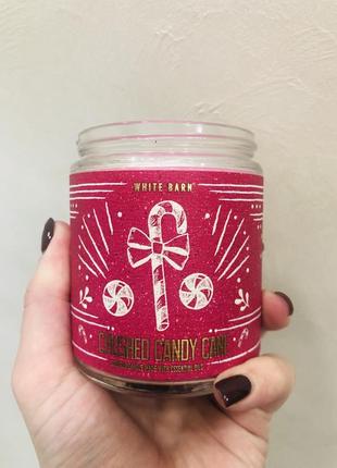 Свеча ароматизированная crushed candy cane bath and body works1 фото