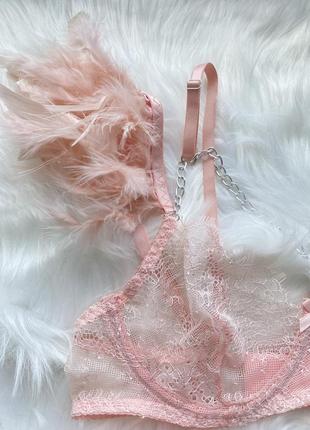 Комплект сексульної білизни з пір'ям, мереживна білизна з поясом та гартерами7 фото