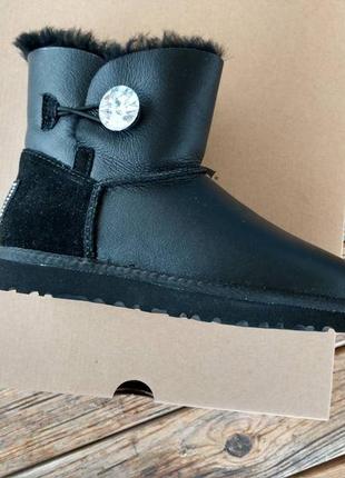 Жіночі уггі ugg mini bailey button bling leather 36-41р.