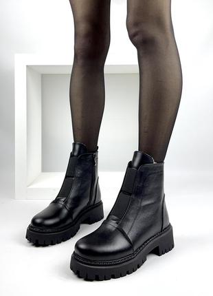 Чорні черевики із натуральної шкіри3 фото