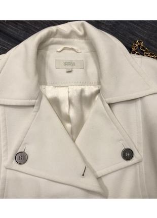 Белое короткое пальто mark&spencer7 фото