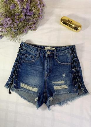 Шикарні джинсові шорти на шнуровці stradivarius1 фото