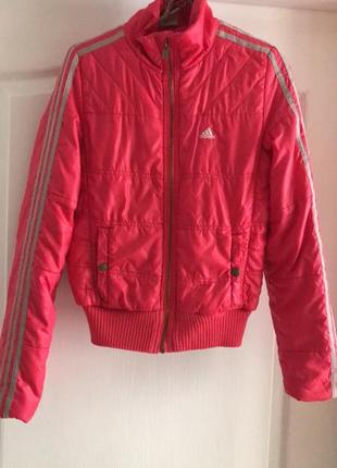 Стильная спортивная  демисизонная adidas оригинал