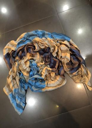 Красивий шарф