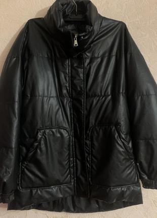 Куртка чорна з екошкіри осінь-весна