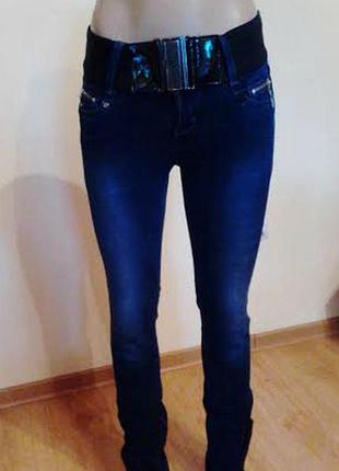 Джинсы-скини