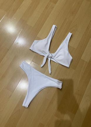 Белый купальник высокие плавки бразилиана бикини топ с узлом6 фото