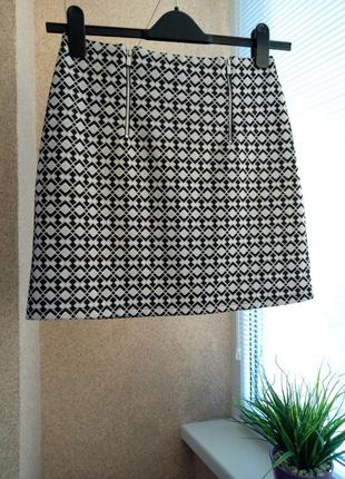 Стильная модная трикотажная юбка мини в геометричный принт3 фото