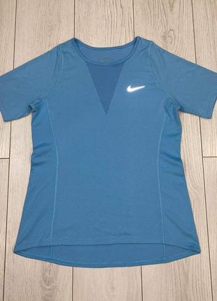 Жіноча спортивна футболка nike zonal cooling size m