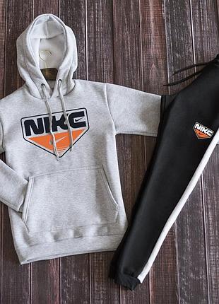 Зимний мужской спортивный трикотажный костюм nike