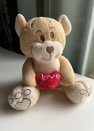 Детская мягкая игрушка мишка с сердцем