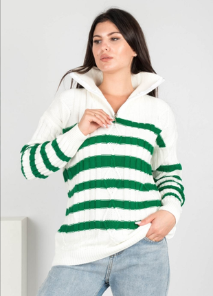 Женский вязаный свитер