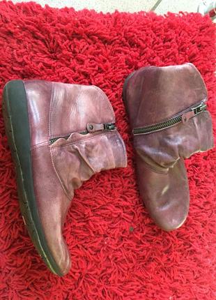 Чоботи демі 40 шкіряні