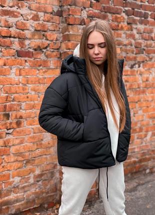 Куртка тепла зимова жіноча чорна м