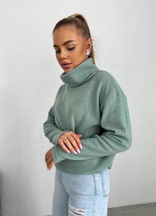 Светр ангоровий є в 4х кольорах