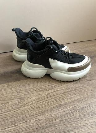 Термо кросівки