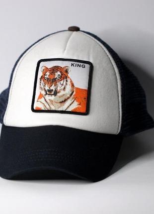 Стильная кепка