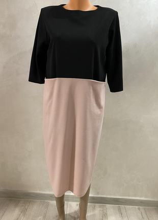 Сукня з кишенями ручної роботи