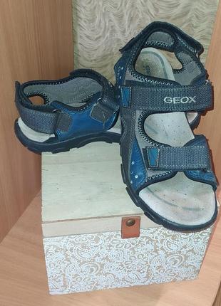 Босоніжки geox