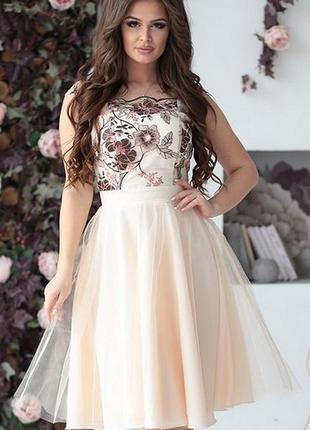 Платье из шифона