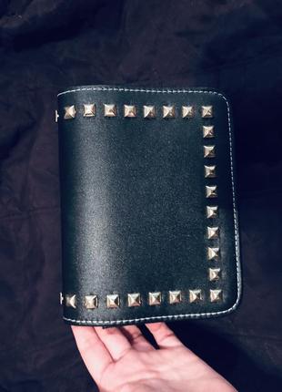 Клачт чорний з шипами