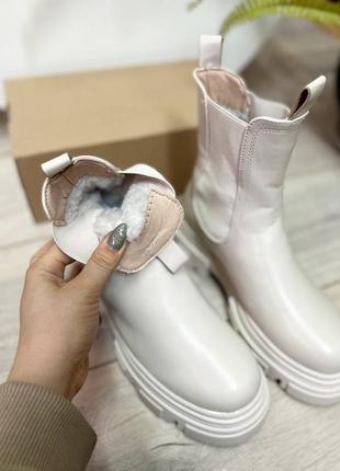 Зимові чобітки челсі з хутром зимні черевики світлий беж бежеві кремові крем зима ботинки сапожки3 фото