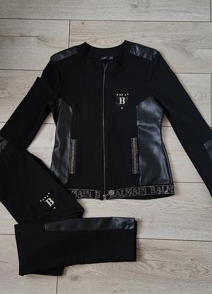 Костюм жіночий