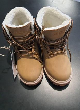 Зимові дитячі водонепроникні черевики mountain warehouse timberland1 фото