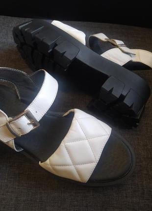 Босоніжки туфлі сандаліі 24,5-25 см нові білі кожа шкіра торг1 фото
