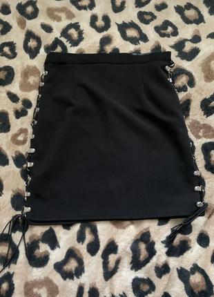 Спідниця з вирізами
